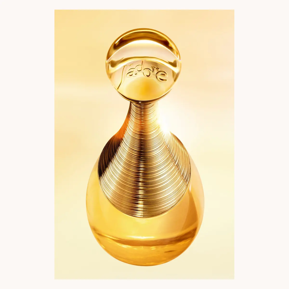 تصویر رسمی J’adore Eau de Parfum